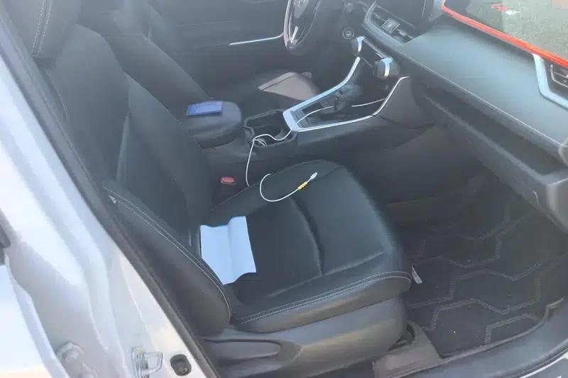 2023 RAV4 2.0L CVT 2WD Urban Edition — миниатюра 15
