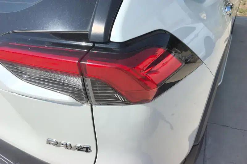 2023 RAV4 2.0L CVT 2WD Urban Edition — миниатюра 5