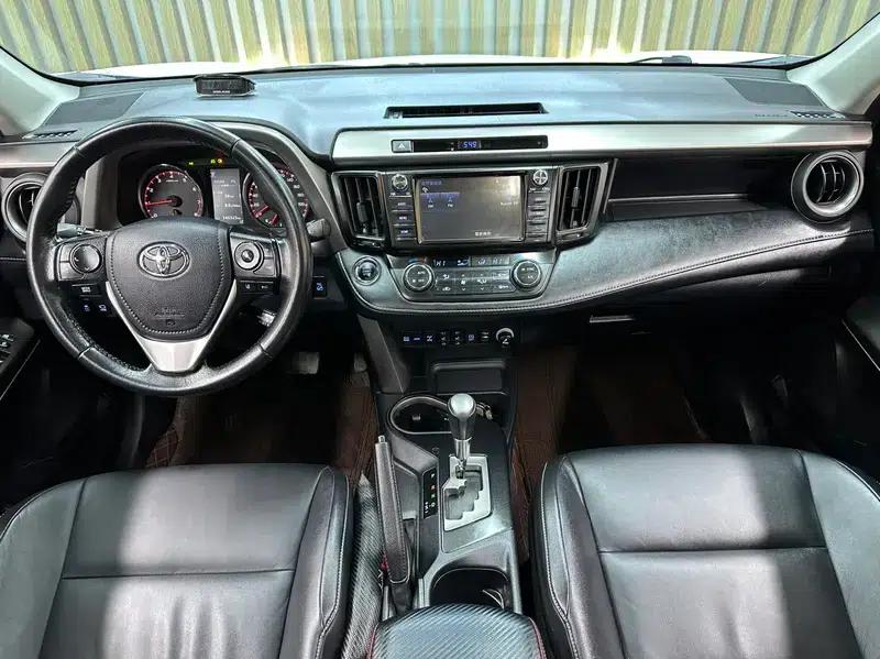 2018 RAV4 2.5L Automatic 4WD Elite i Edition — миниатюра 14