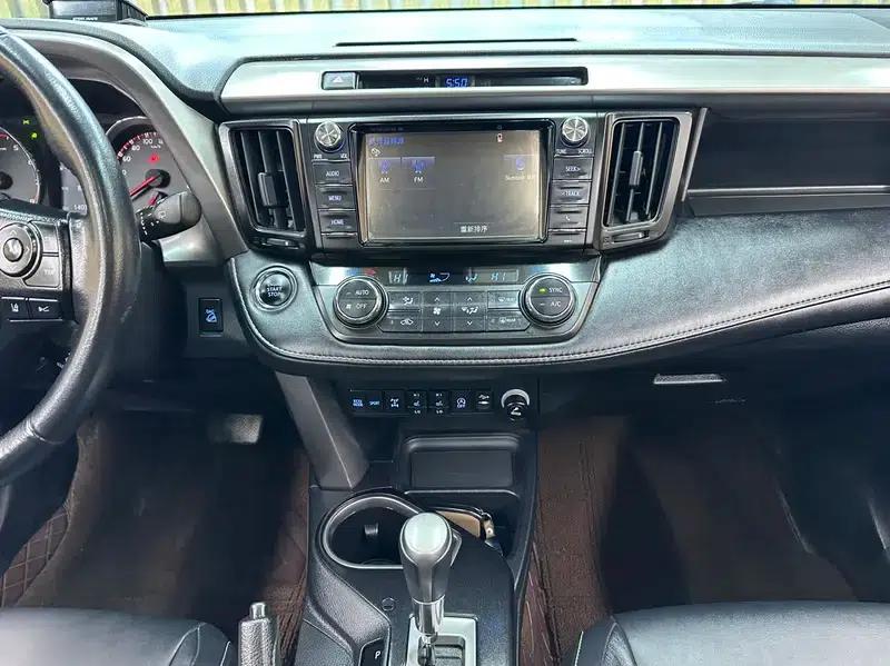 2018 RAV4 2.5L Automatic 4WD Elite i Edition — миниатюра 15