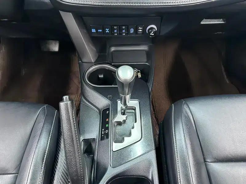 2018 RAV4 2.5L Automatic 4WD Elite i Edition — миниатюра 17
