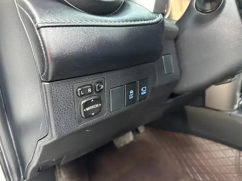2018 RAV4 2.5L Automatic 4WD Elite i Edition — миниатюра 18