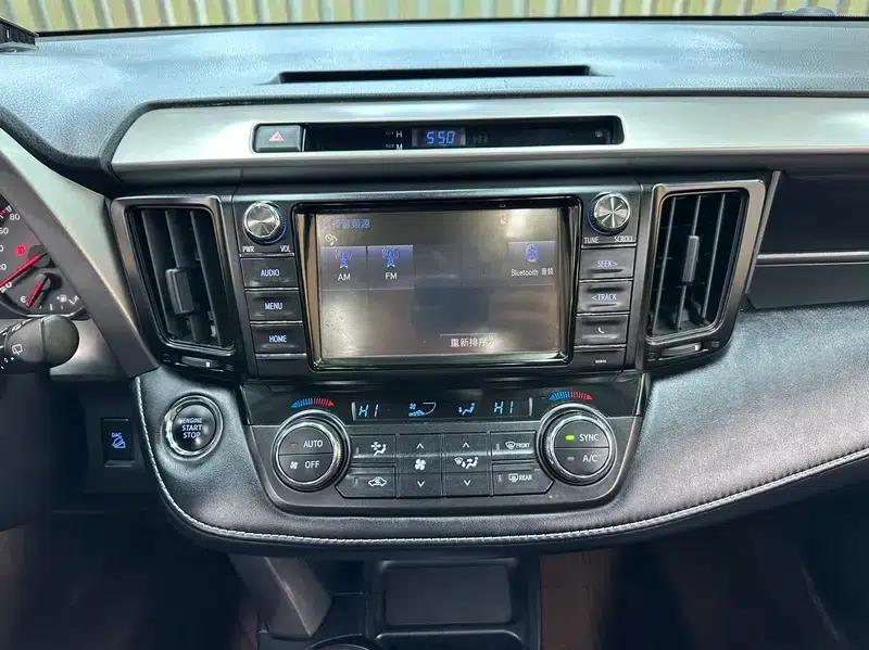 2018 RAV4 2.5L Automatic 4WD Elite i Edition — миниатюра 19