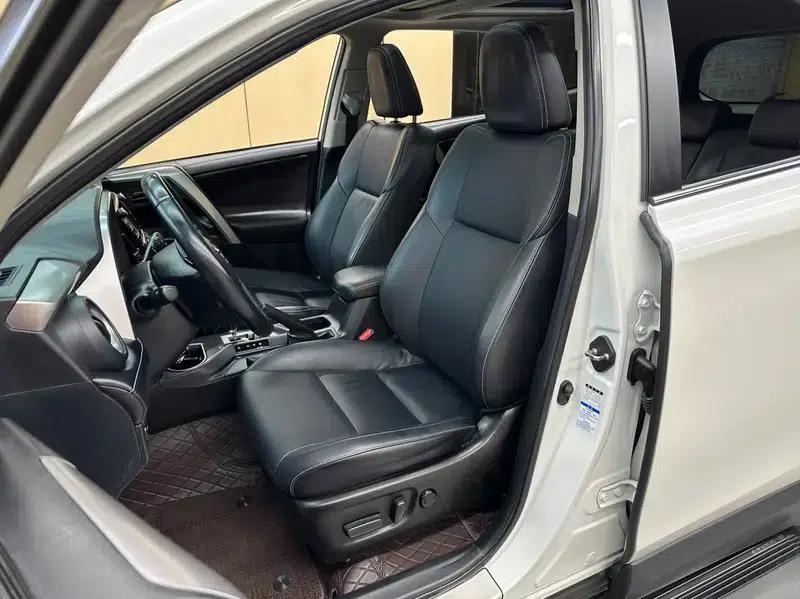 2018 RAV4 2.5L Automatic 4WD Elite i Edition — миниатюра 24