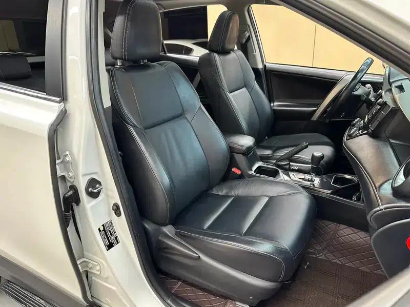 2018 RAV4 2.5L Automatic 4WD Elite i Edition — миниатюра 25