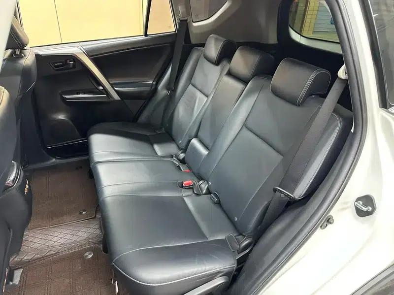 2018 RAV4 2.5L Automatic 4WD Elite i Edition — миниатюра 27