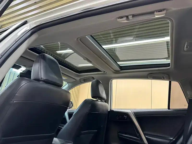 2018 RAV4 2.5L Automatic 4WD Elite i Edition — миниатюра 28