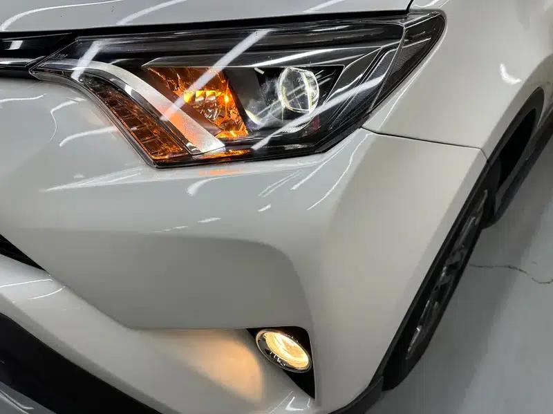 2018 RAV4 2.5L Automatic 4WD Elite i Edition — миниатюра 8