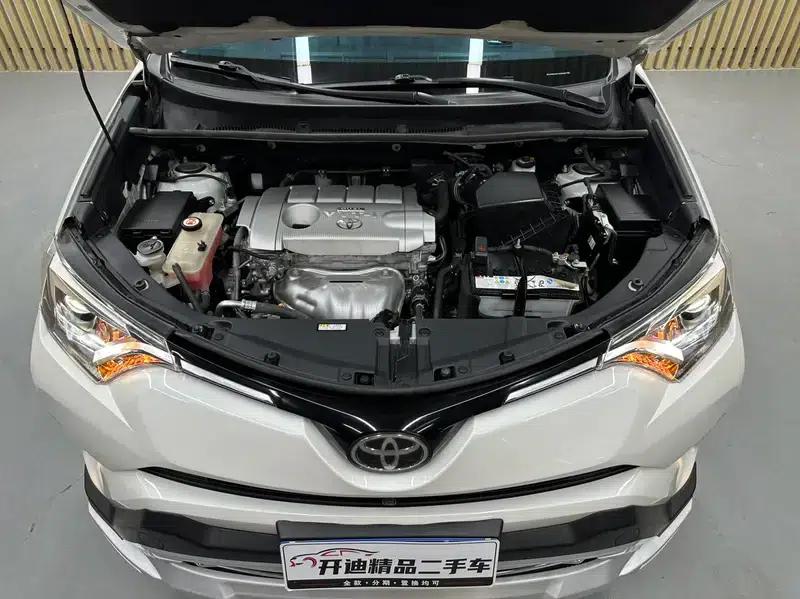 2018 RAV4 2.5L Automatic 4WD Elite i Edition — миниатюра 9