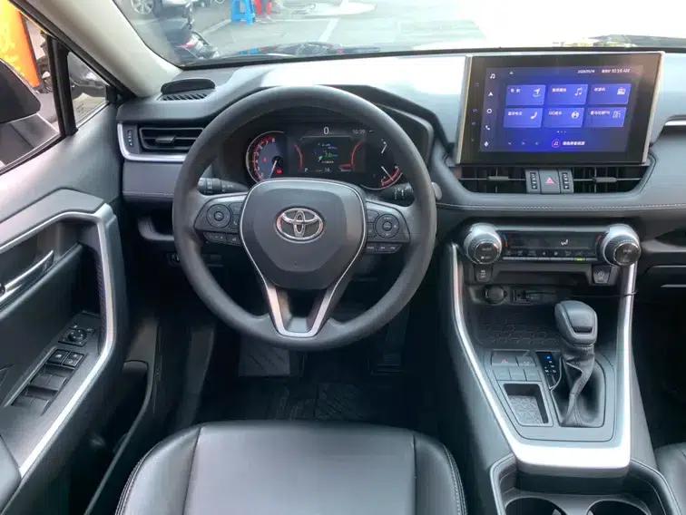 2022 Toyota RAV4 2.0L CVT 2WD Fashion Edition — миниатюра 12