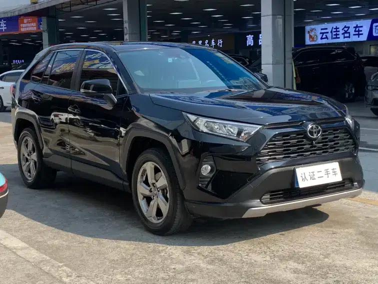 2022 Toyota RAV4 2.0L CVT 2WD Fashion Edition — миниатюра 3
