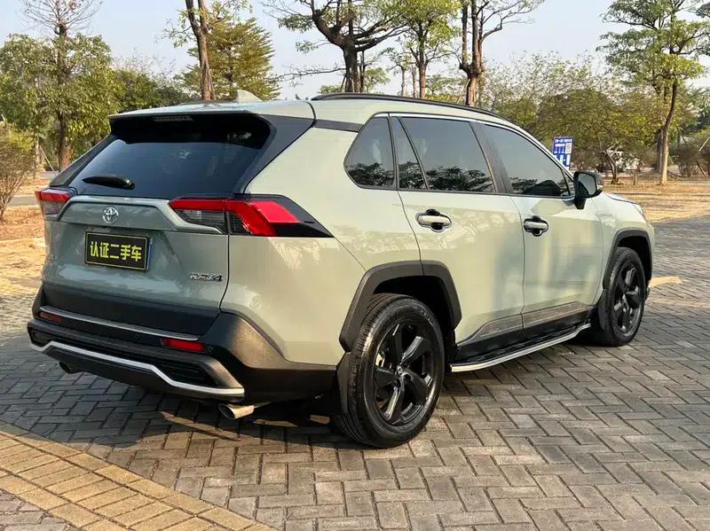 RAV4 2020 2.0L CVT 2WD Fashion Plus Edition — миниатюра 6