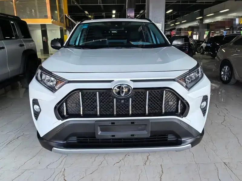 RAV4 2020 2.0L CVT 2WD Fashion Plus Edition — миниатюра 2