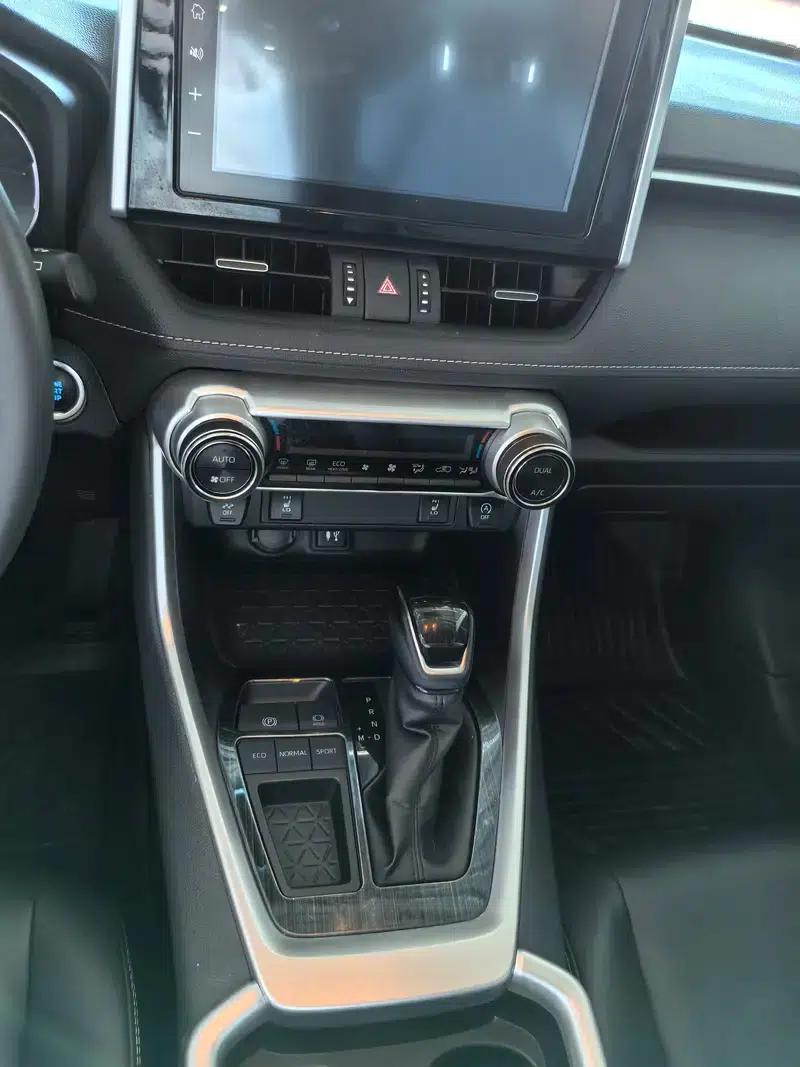 RAV4 2020 2.0L CVT 2WD Fashion Plus Edition — миниатюра 8