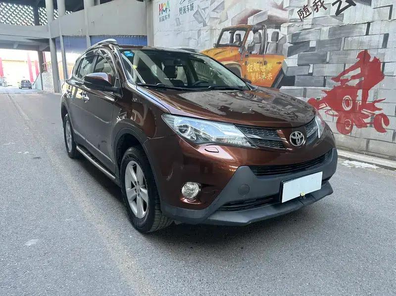 2013 RAV4 2.5L Automatic 4WD Elite Edition — миниатюра 3