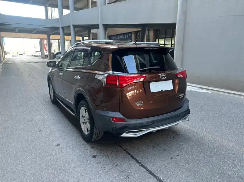 2013 RAV4 2.5L Automatic 4WD Elite Edition — миниатюра 4