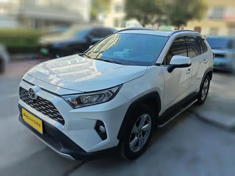 2022 Toyota RAV4 2.0L CVT 2WD Fashion Edition — миниатюра 1