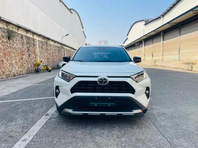 2022 Toyota RAV4 2.0L CVT 4WD Fashion Edition — миниатюра 2
