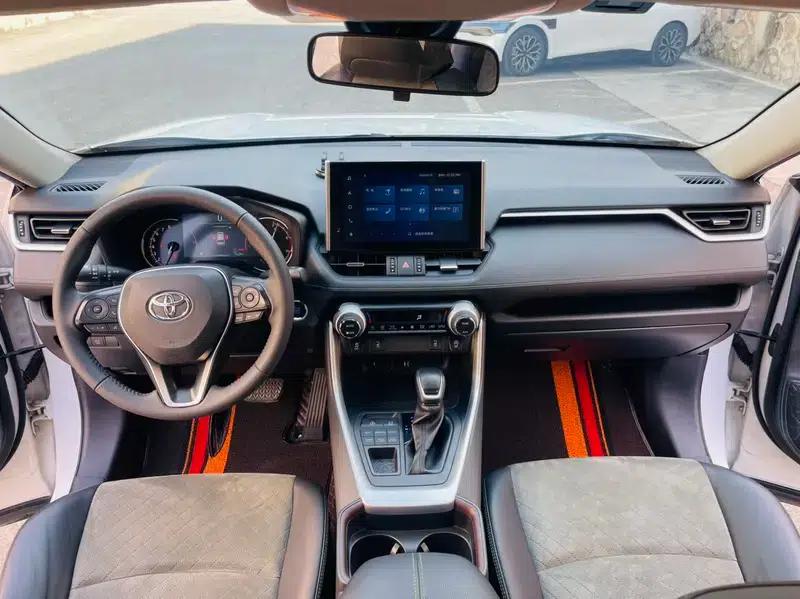 2022 Toyota RAV4 2.0L CVT 4WD Fashion Edition — миниатюра 10
