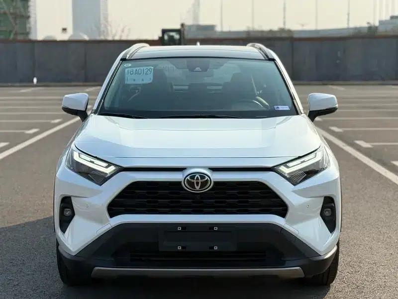 2023 RAV4 2.0L CVT 2WD 20th Anniversary Platinum Edition — миниатюра 2