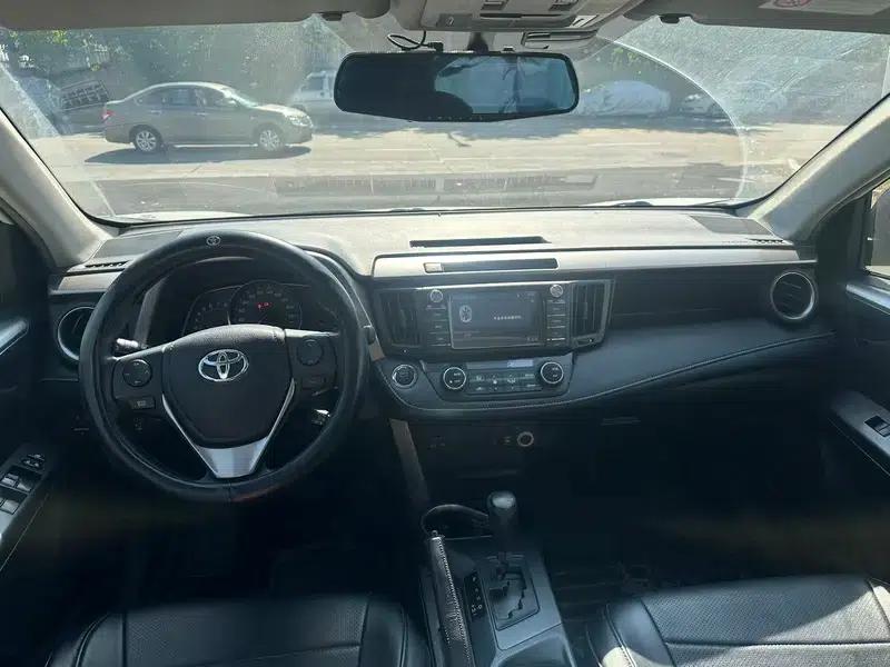 2018 RAV4 2.0L CVT 2WD Fashion X Edition — миниатюра 7
