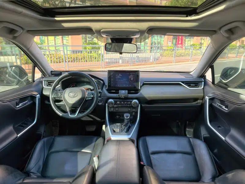 2021 RAV4 2.0L CVT 4WD Fashion Plus Edition — миниатюра 11