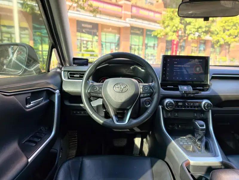 2021 RAV4 2.0L CVT 4WD Fashion Plus Edition — миниатюра 13