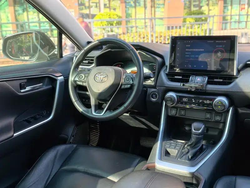 2021 RAV4 2.0L CVT 4WD Fashion Plus Edition — миниатюра 14