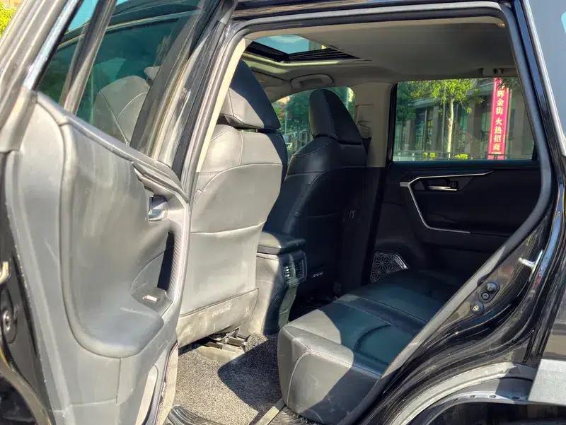 2021 RAV4 2.0L CVT 4WD Fashion Plus Edition — миниатюра 18