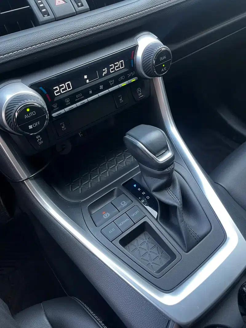 RAV4 2020 2.0L CVT 2WD Fashion Plus Edition — миниатюра 23