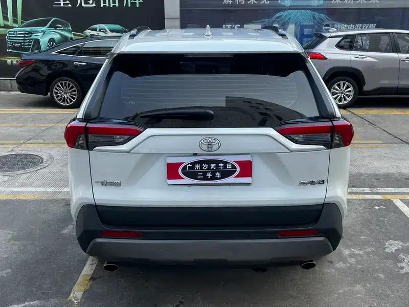 RAV4 2020 2.0L CVT 2WD Fashion Plus Edition — миниатюра 6