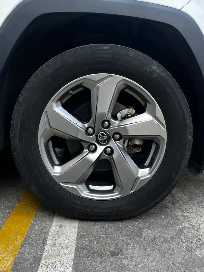 RAV4 2020 2.0L CVT 2WD Fashion Plus Edition — миниатюра 9