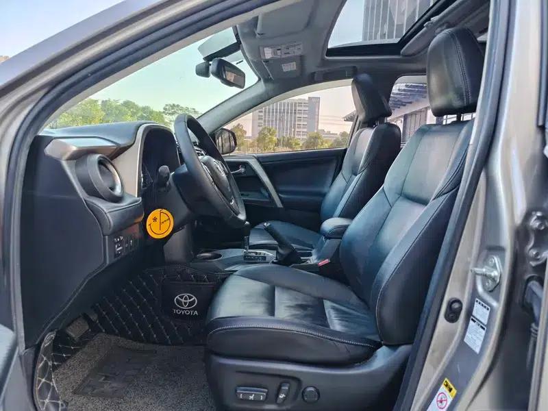 2015 RAV4 2.5L Automatic 4WD Luxury Edition — миниатюра 14