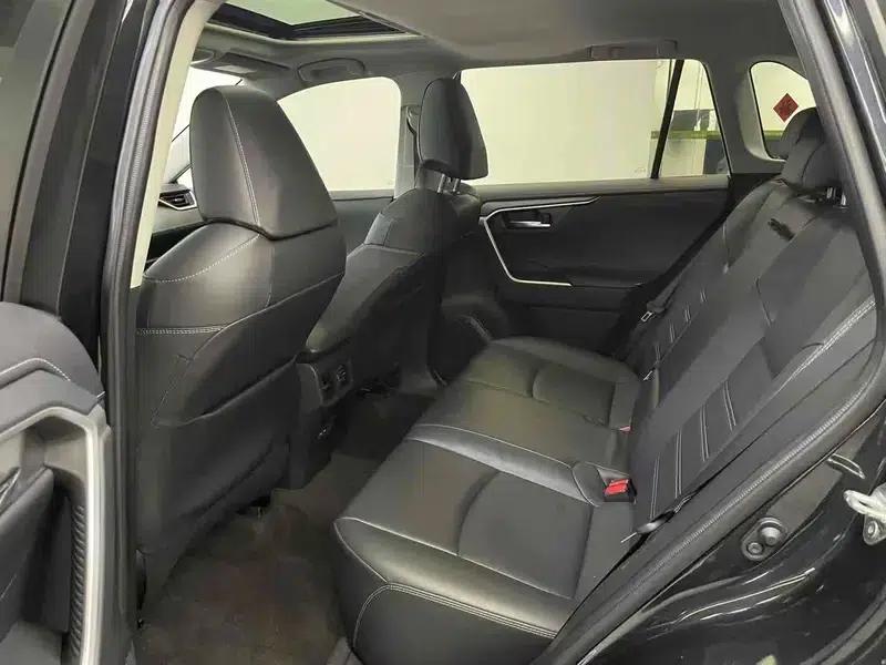 2023 RAV4 2.0L CVT 2WD Fashion Edition — миниатюра 15