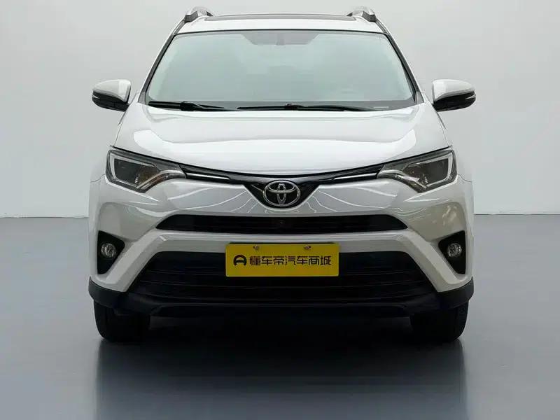 2016 RAV4 2.0L CVT 2WD Fashion Edition — миниатюра 2