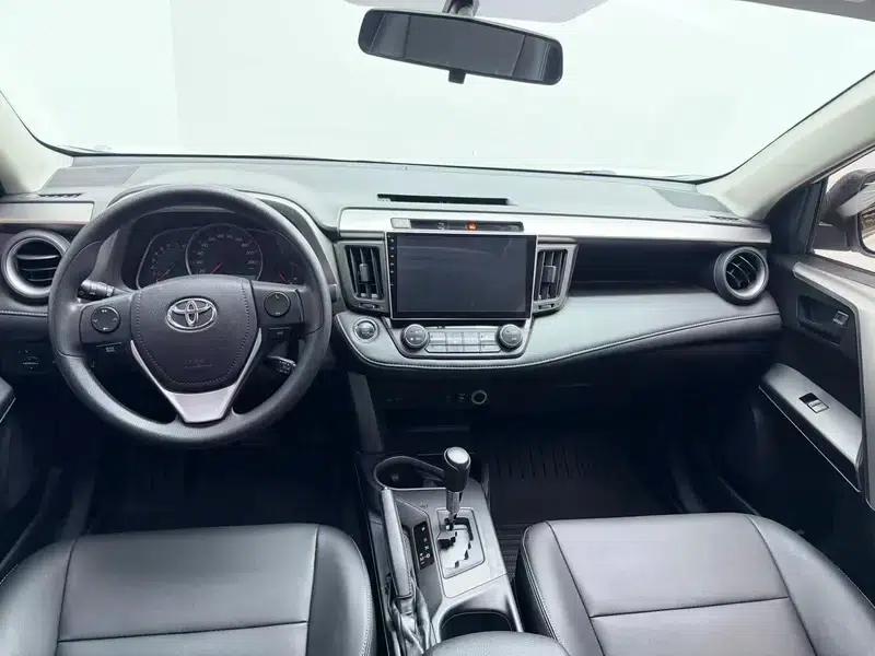 2016 RAV4 2.0L CVT 2WD Fashion Edition — миниатюра 14