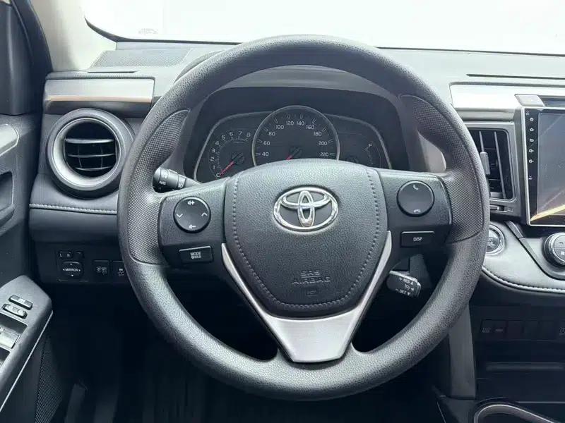 2016 RAV4 2.0L CVT 2WD Fashion Edition — миниатюра 16