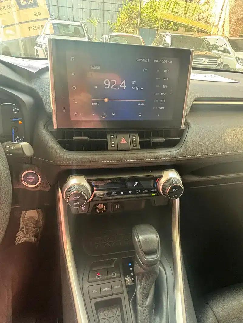 2021 Toyota RAV4 Hybrid 2.5L CVT 2WD Elite Edition — миниатюра 12