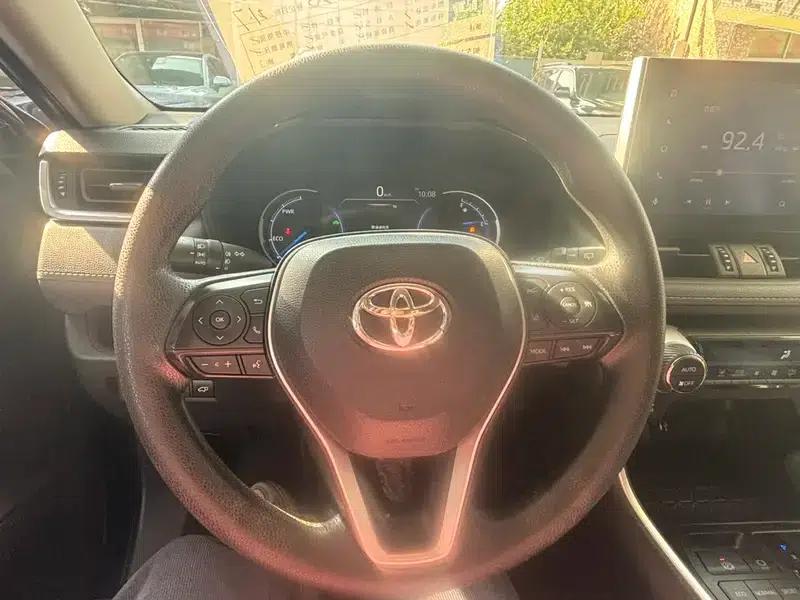 2021 Toyota RAV4 Hybrid 2.5L CVT 2WD Elite Edition — миниатюра 14
