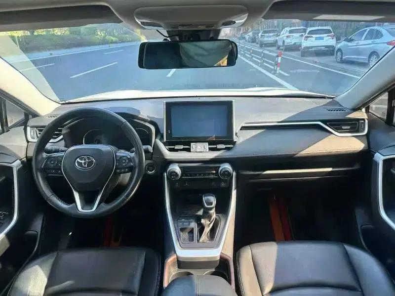 2022 RAV4 2.0L CVT 2WD Fashion Plus Edition — миниатюра 7