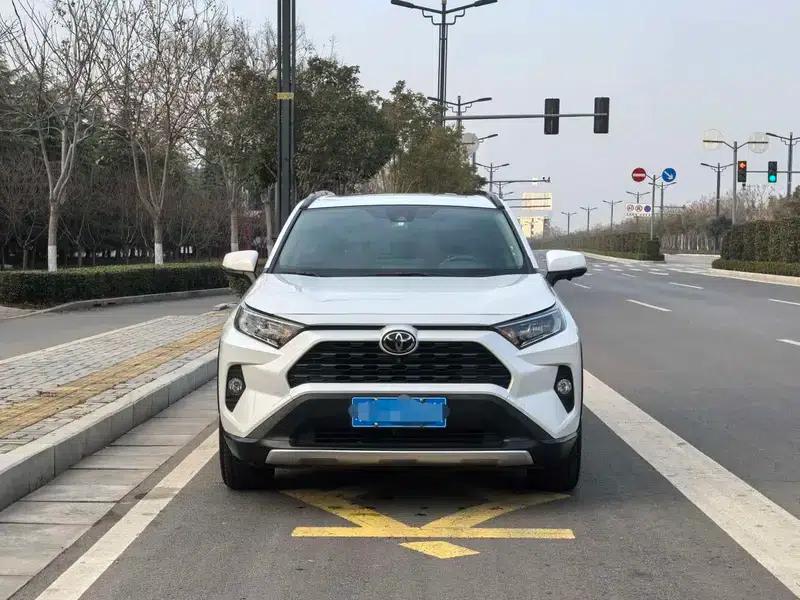 2021 RAV4 2.0L CVT 4WD Fashion Plus Edition — миниатюра 2