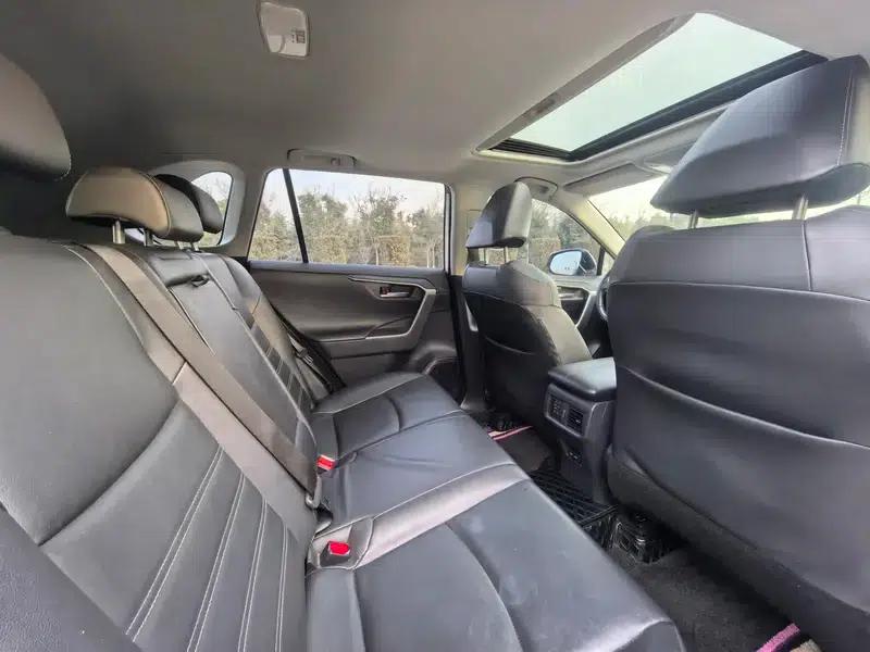 2021 RAV4 2.0L CVT 4WD Fashion Plus Edition — миниатюра 9