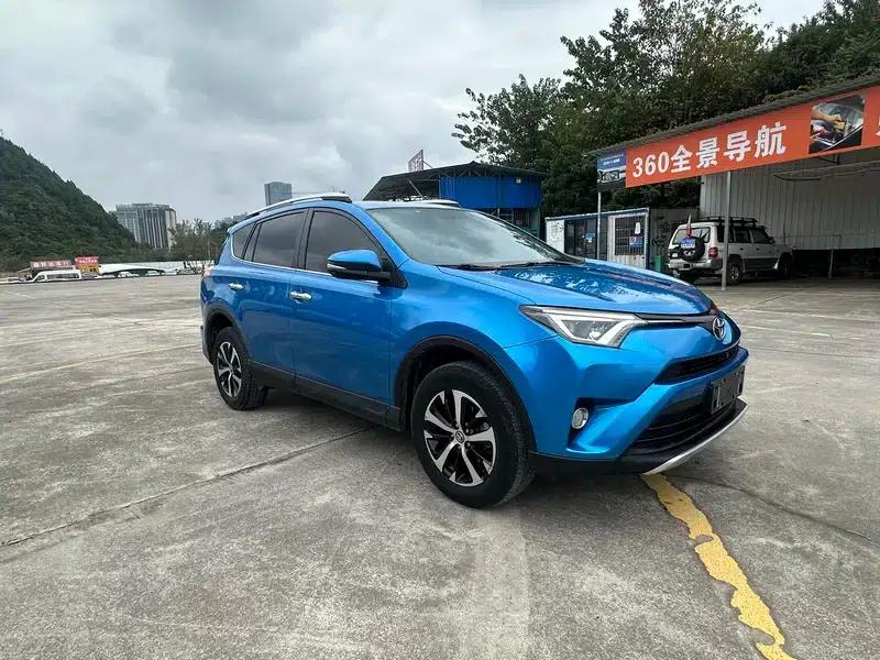 2016 RAV4 2.0L CVT 4WD Elite Edition — миниатюра 3