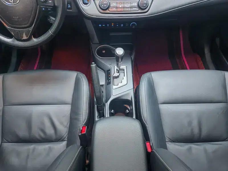 2018 RAV4 2.5L Automatic 4WD Elite i Edition — миниатюра 13