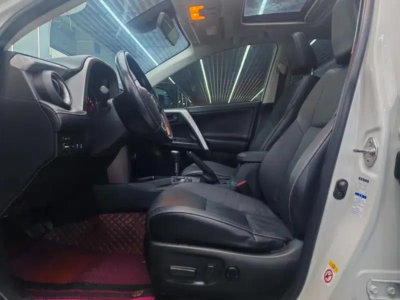 2018 RAV4 2.5L Automatic 4WD Elite i Edition — миниатюра 17