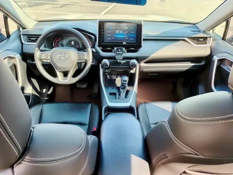 RAV4 2021 2.0L CVT 2WD Fashion Edition — миниатюра 7