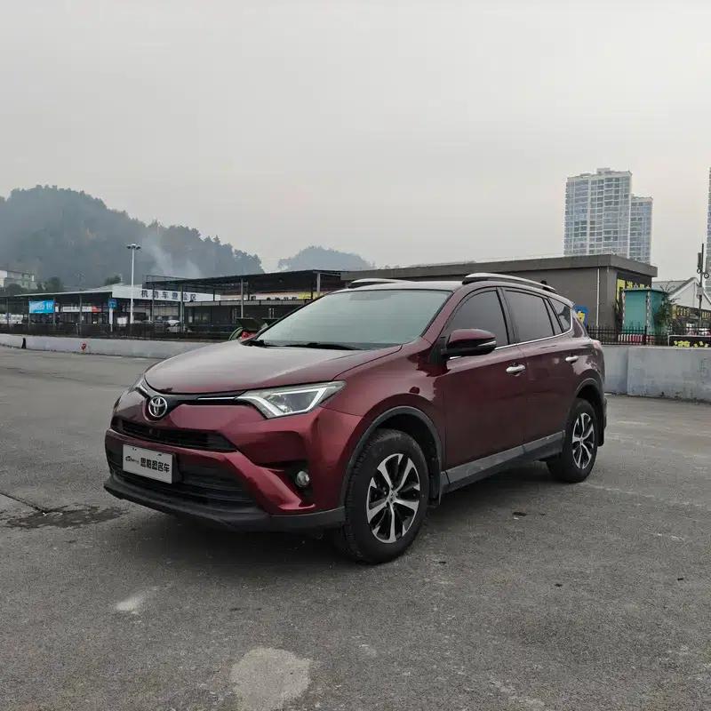 2016 RAV4 2.0L CVT 2WD Fashion Edition — миниатюра 1