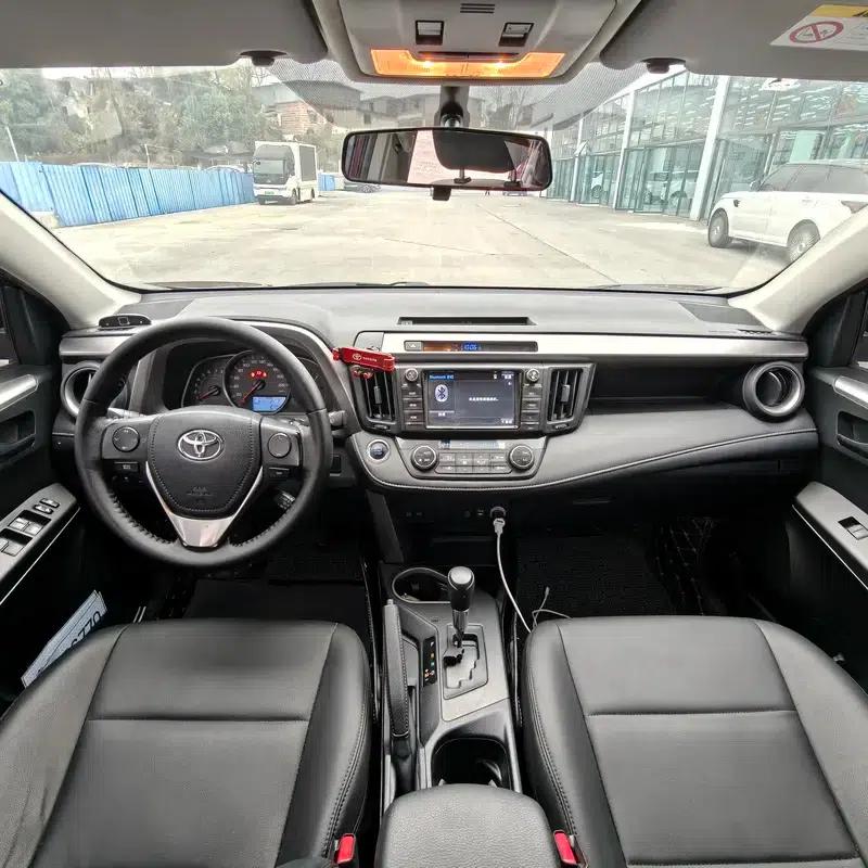 2016 RAV4 2.0L CVT 2WD Fashion Edition — миниатюра 8