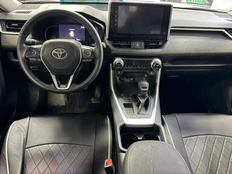 RAV4 2020 2.0L CVT 2WD Fashion Edition — миниатюра 15