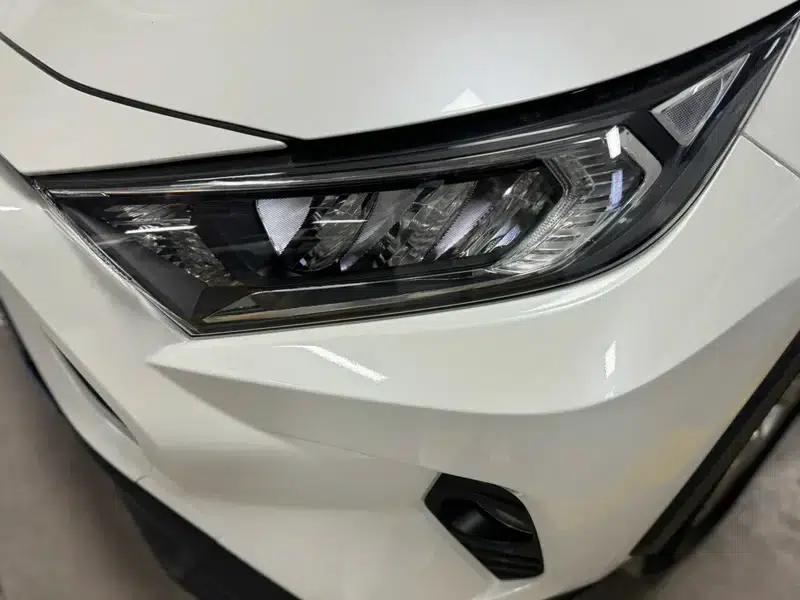 RAV4 2020 2.0L CVT 2WD Fashion Edition — миниатюра 7